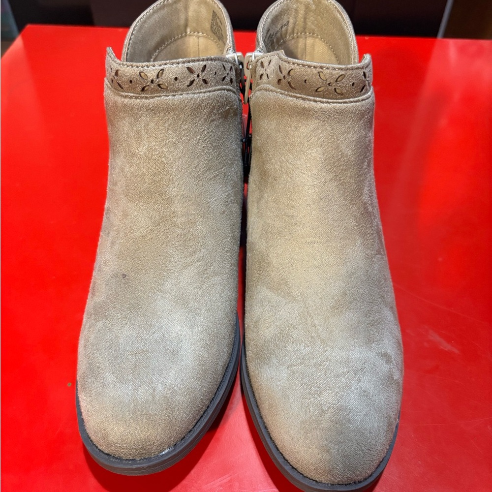 Serra Women's Tan Ankle Boots